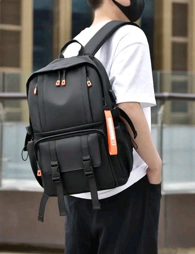 Sac à Dos Urbain Streetwear – Grande Capacité – Gris & Noir